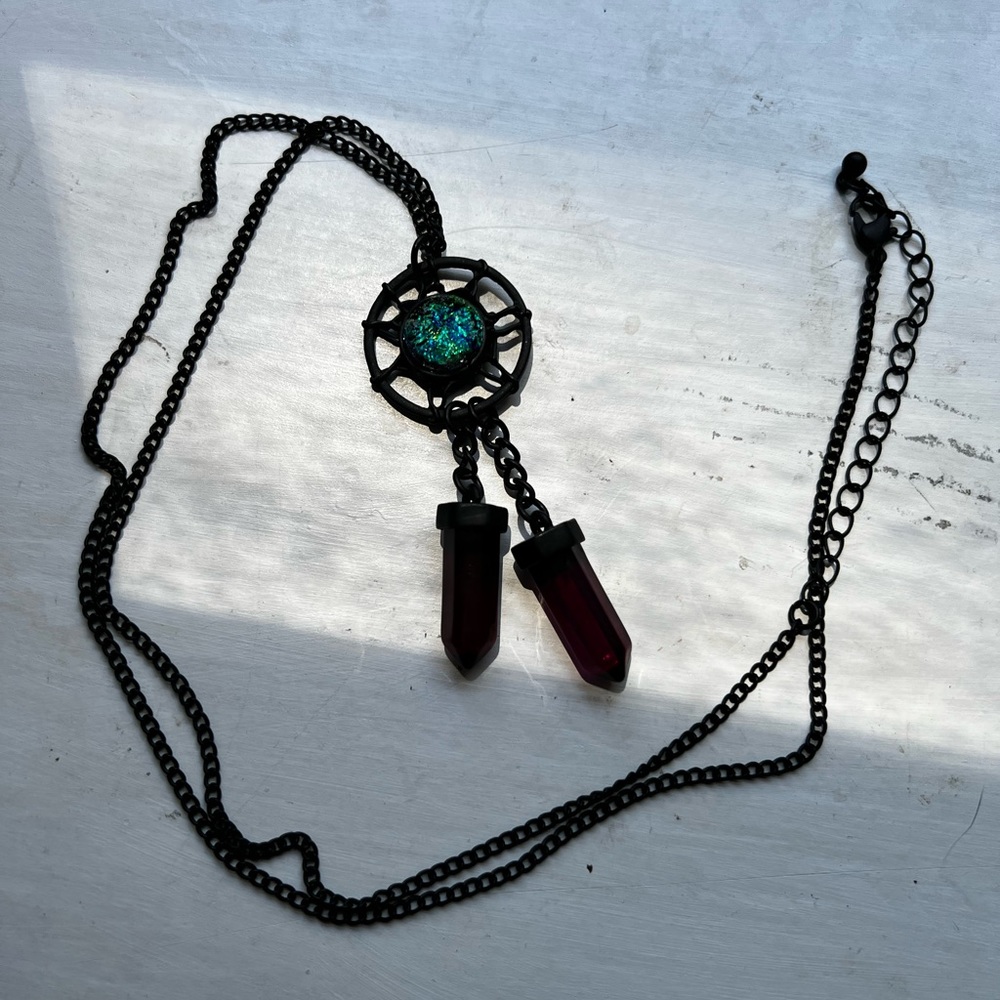 Black pendant necklace Hot Topic